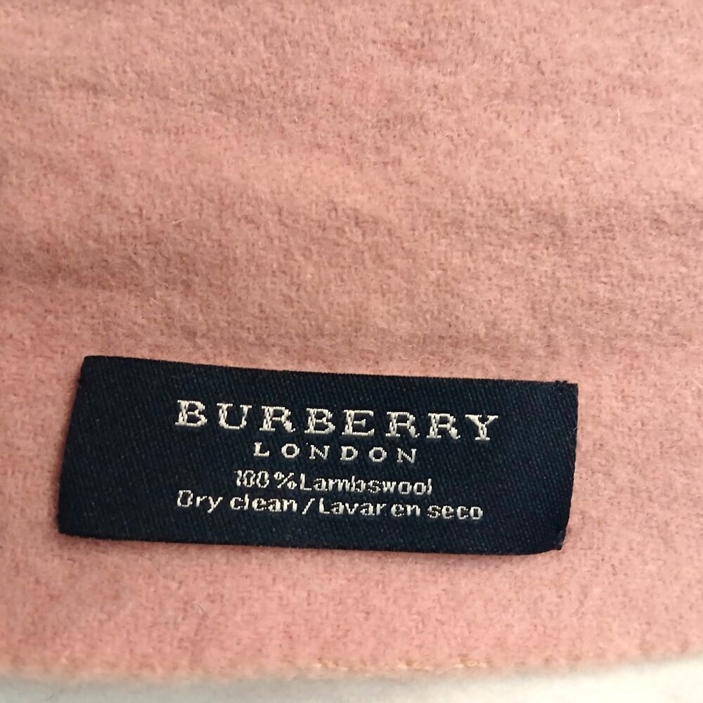 Luxury Vintage Burberry Light Pink Lambs Wool Scarf Embroidered Logo Scarves - Picture 5 of 6